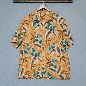 Batck Bay Foral Short Sleeved Button Down Shirt